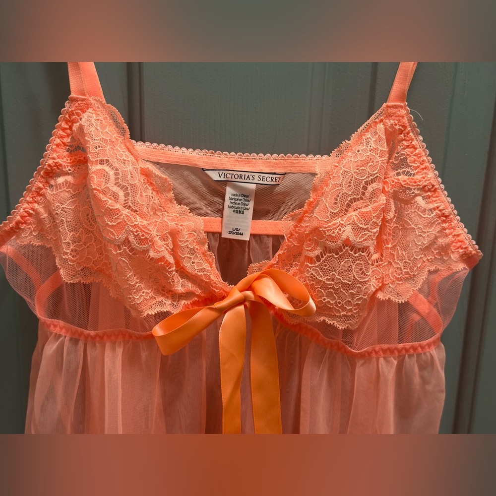 Victoria’s Secret Orange Sherbet Lace & Satin Sheer Slip Dress Size Large - Picture 2 of 6